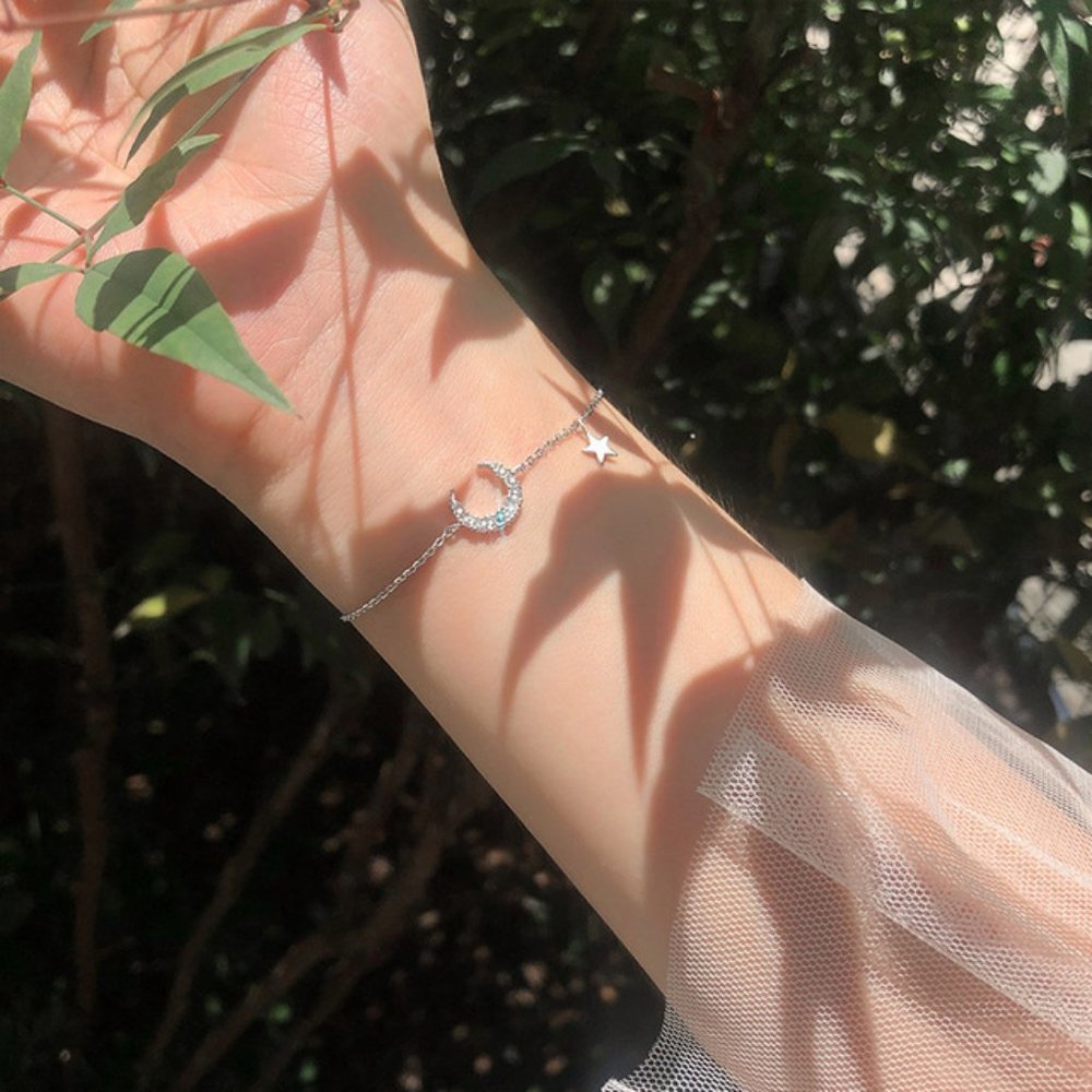 NEW 925 Sterling Silver Diamond Moon Star Bracelet - Picture 3 of 4